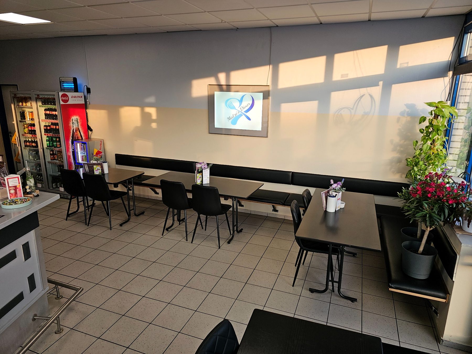 Sitzbereich innen bei Matze's Diner in Salzbergen